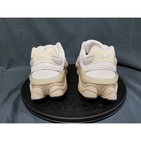 New Balance Kids 9060 Sneakers GC9060EK Linen Size 5 NEW NO BOX! - Picture 7 of 11